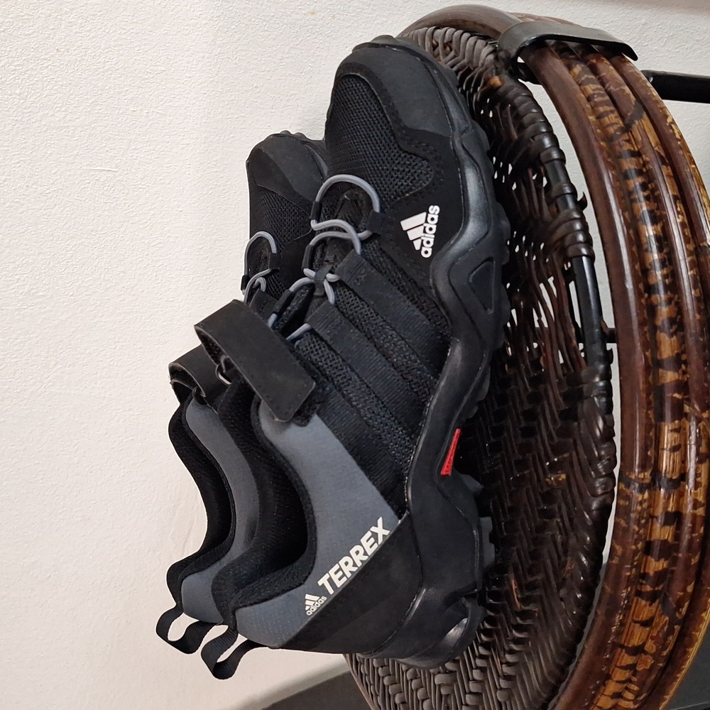 Adidas Terrex Hiking Sneakers Big Boys Size 5 1/2 = Women US Size 6.5